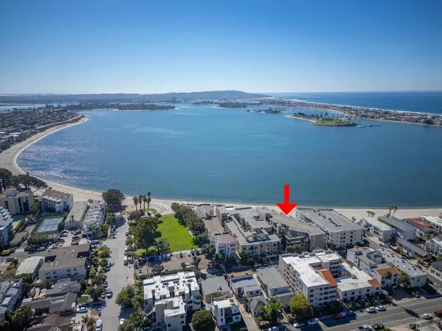 1221 Parker Pl #15, San Diego, CA 92109 - Image #2