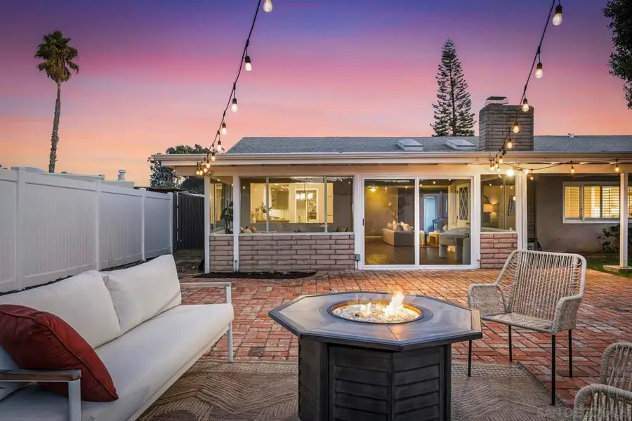 1350 La Mirada Way, Escondido, CA 92026 - Image #2