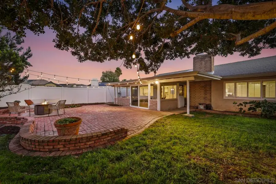 1350 La Mirada Way, Escondido, CA 92026 - Image #3