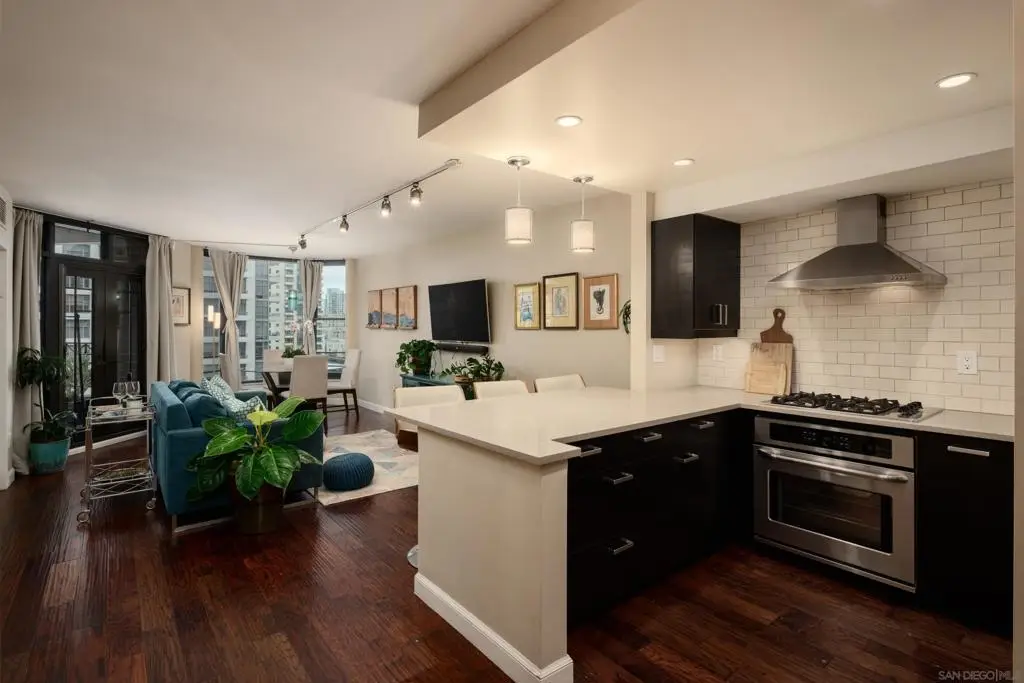 500 W Harbor Dr #915, San Diego, CA 92101 - Image #1