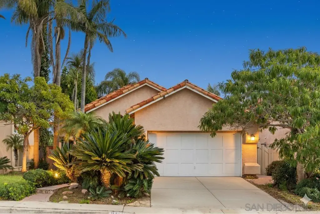 1672 Olympus Loop Dr, Vista, CA 92081 - Image #1