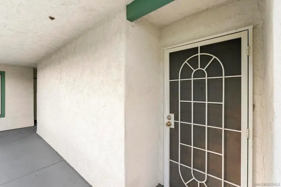 5525 Shasta Lane #308, La Mesa, CA 91942 - Image #3