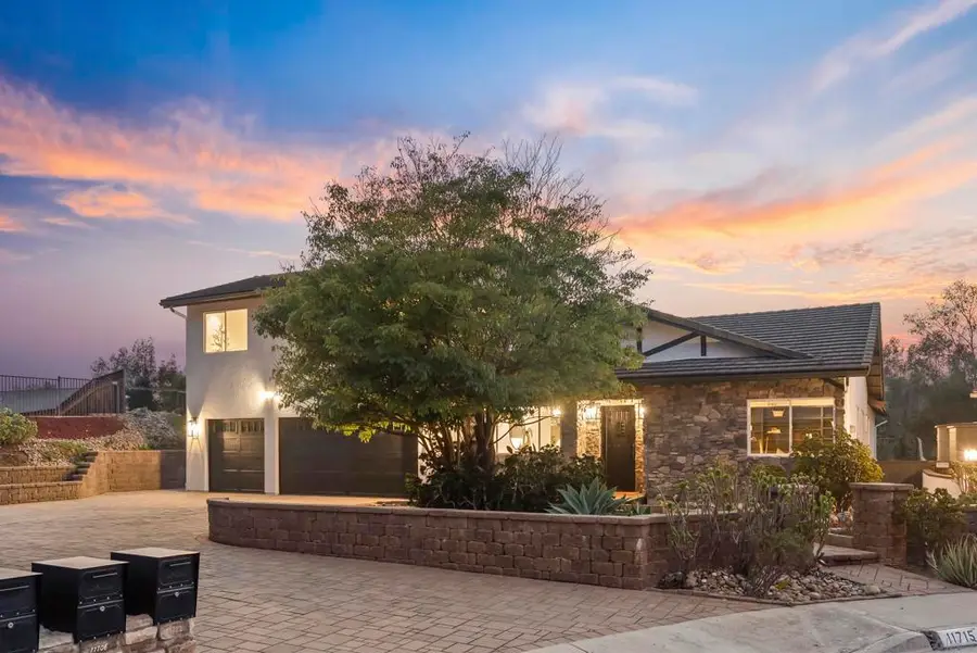 11715 Lake Grove Ct, San Diego, CA 92131 - Image #3