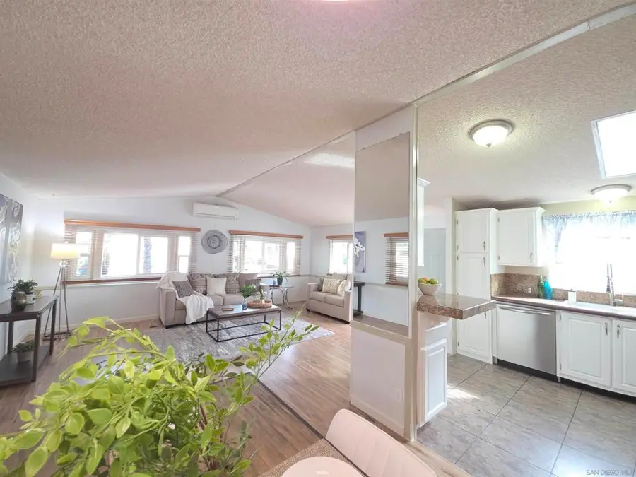 4832 Old Cliffs Rd, San Diego, CA 92120 - Image #3