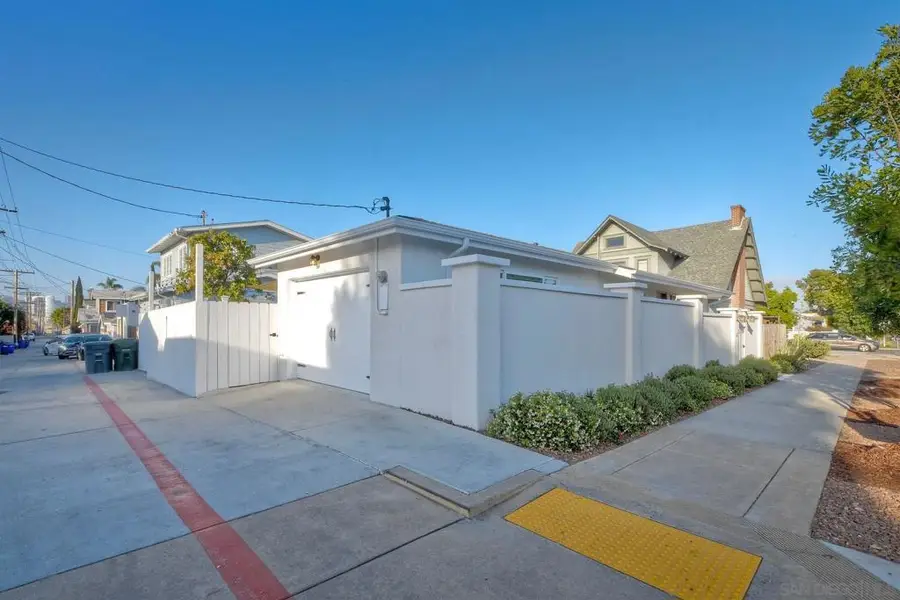 1221 4th St, Coronado, CA 92118 - #2