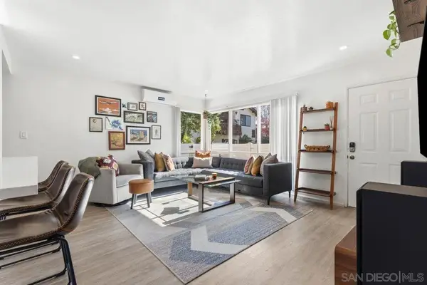 1818 Diamond St, San Diego, CA 92109