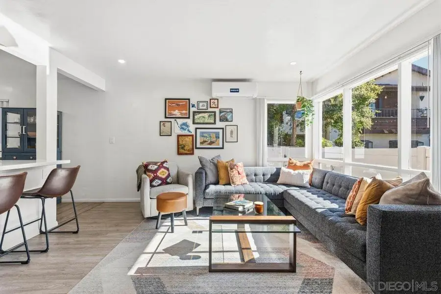 1818 Diamond St, San Diego, CA 92109 - Image #2