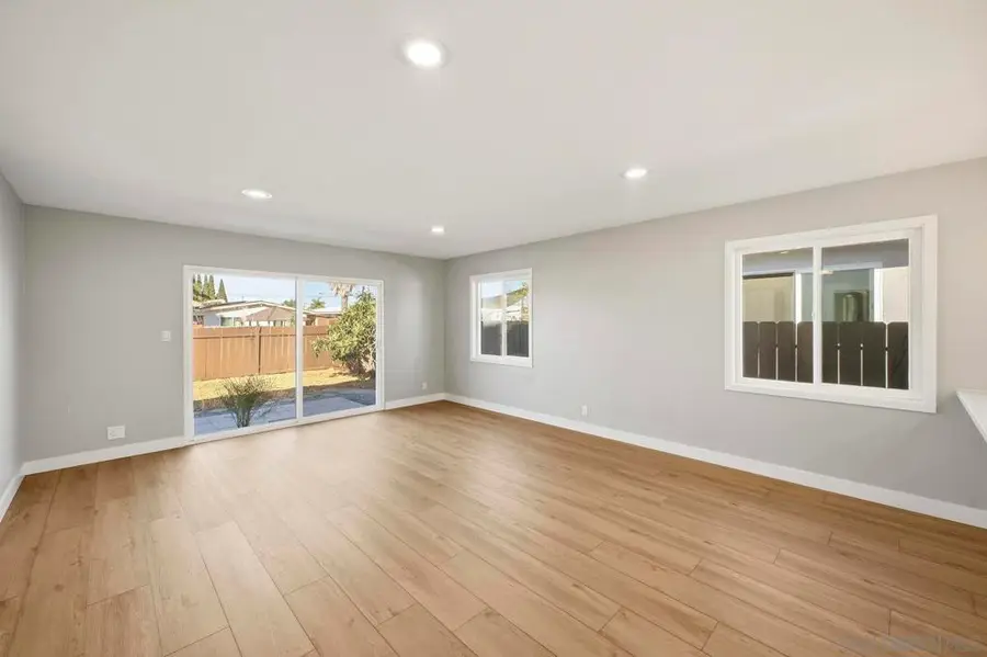 2990 Greyling Dr, San Diego, CA 92123 - Image #2