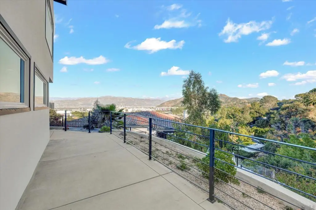 3546 Multiview Drive, Los Angeles, CA 90068 - #1