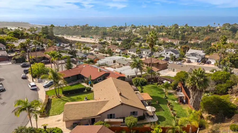 1007 Genie Ln, Cardiff By The Sea, CA 92007 - Image #3