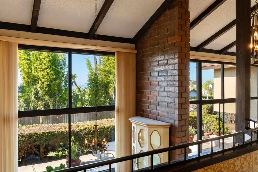 3365 Seacrest Dr, Carlsbad, CA 92008 - Image #3