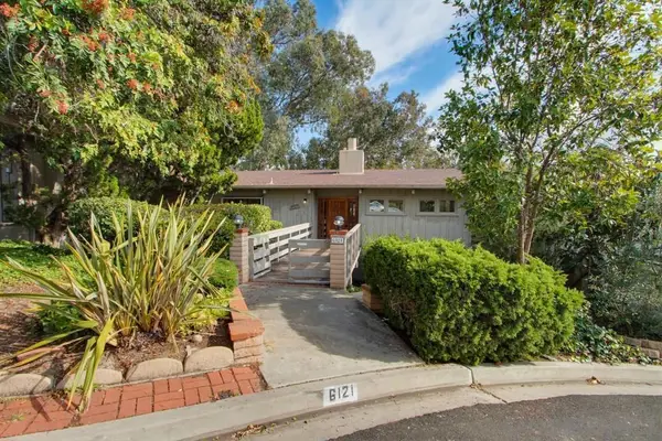 6121 La Pintura, La Jolla, CA 92037