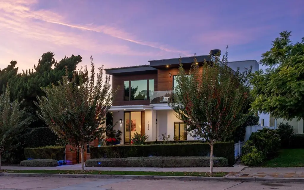 1224 Virginia Way, La Jolla, CA 92037 - Image #1