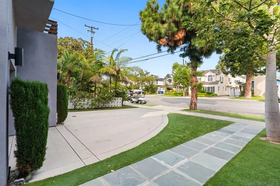 684 Margarita Ave, Coronado, CA 92118 - Image #3