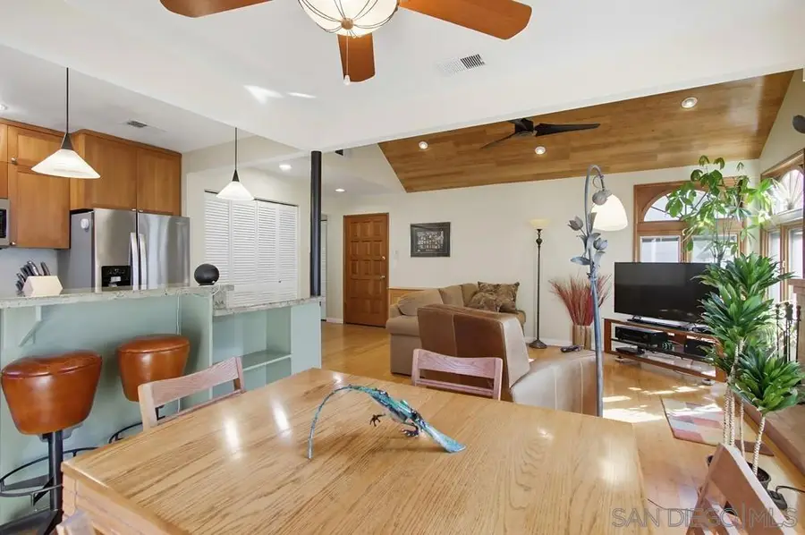 1059 Agate St #A, San Diego, CA 92109 - Image #3