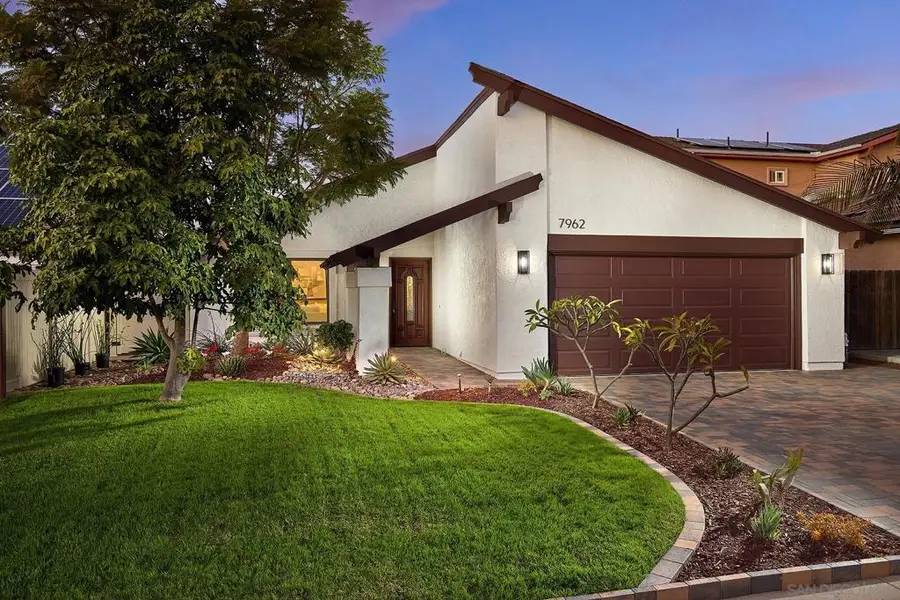 7962 Merrington Pl, San Diego, CA 92126 - Image #2