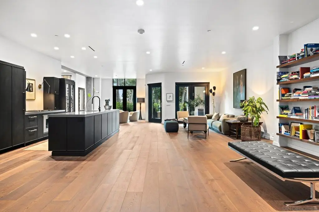 2500 6th Ave #TH04, San Diego, CA 92103 - Image #1