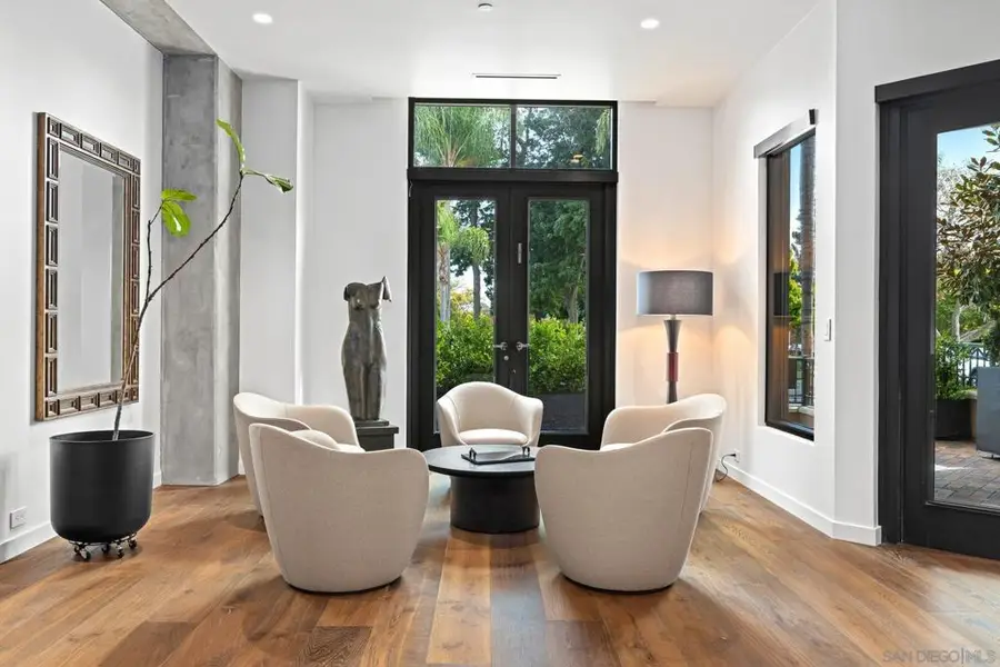 2500 6th Ave #TH04, San Diego, CA 92103 - Image #2