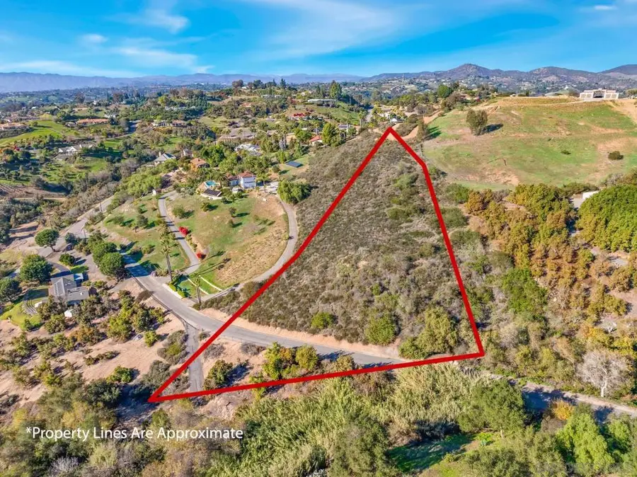 3770 Peony Dr, Fallbrook, CA 92028 - #2