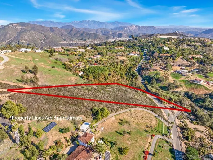 3770 Peony Dr, Fallbrook, CA 92028 - #3