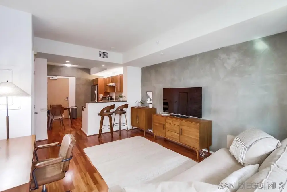 321 10th Ave #903, San Diego, CA 92101 - Image #1