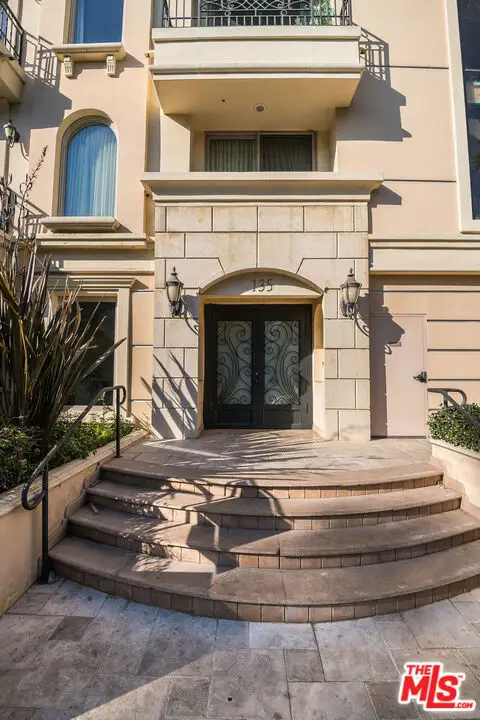 135 S Swall Drive #204, Los Angeles, CA 90048 - #2