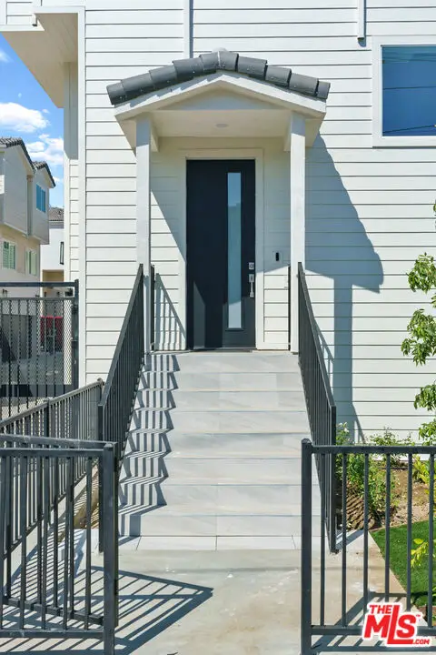 14651 W Sara Lane, Panorama City, CA 91402 - #3