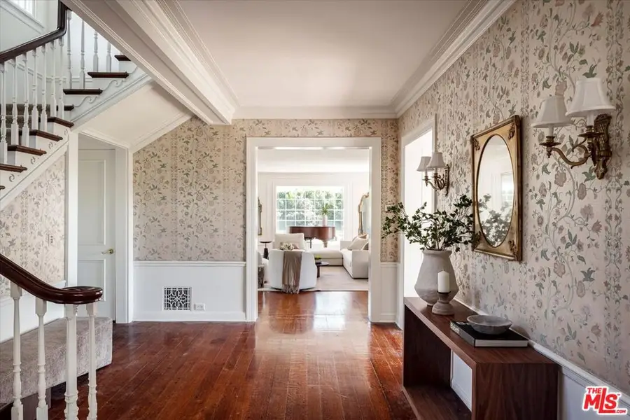 10810 Ambazac Way, Los Angeles, CA 90077 - #2