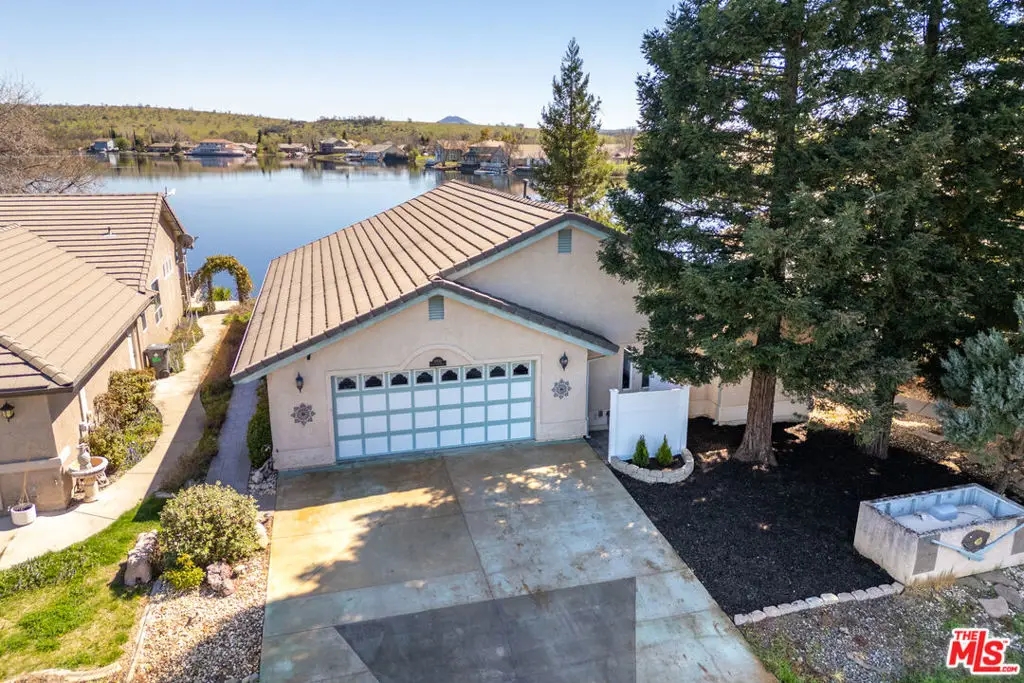 19046 Shoreline Drive, Cottonwood, CA 96022 - Image #1