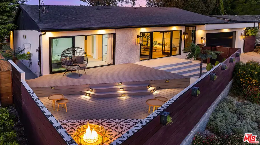 5102 Escobedo Drive, Woodland Hills, CA 91364 - Image #2