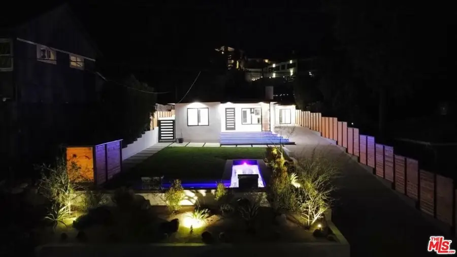 5005 Catalon Avenue, Woodland Hills, CA 91364 - #3