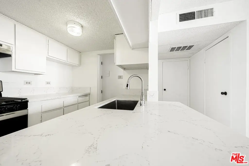 421 S La Fayette Park Place #711, Los Angeles, CA 90057 - #1