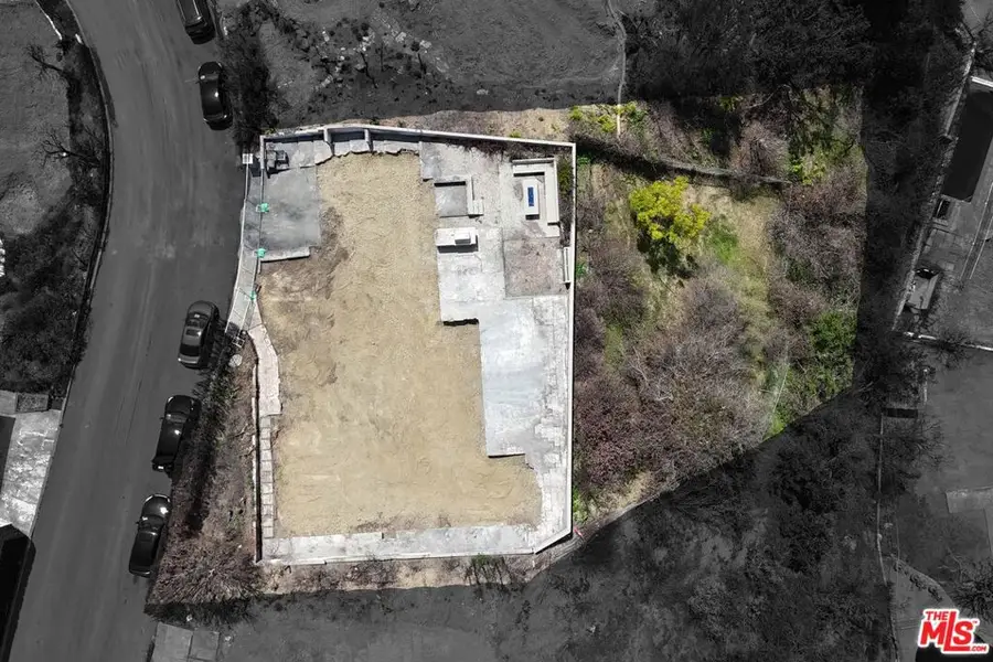 16021 Anoka Drive, Pacific Palisades, CA 90272 - Image #2