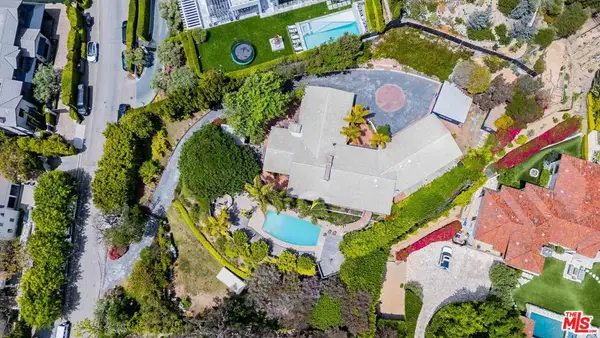 560 N Tigertail Road, Los Angeles, CA 90049