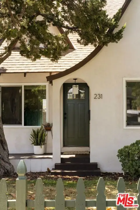 231 W Cedar Avenue, Burbank, CA 91502 - #2