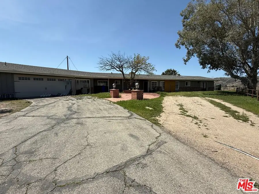 16015 Baker Canyon Road, Santa Clarita, CA 91390 - Image #2