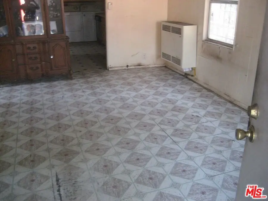 9607 S Evers Avenue, Los Angeles, CA 90002 - #3