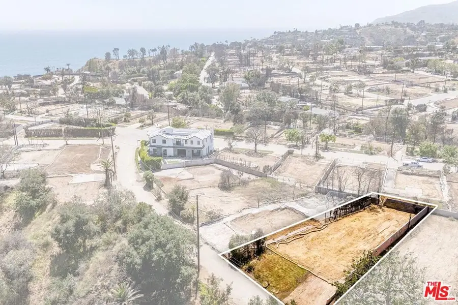 533 N Marquette Street, Pacific Palisades, CA 90272 - #2