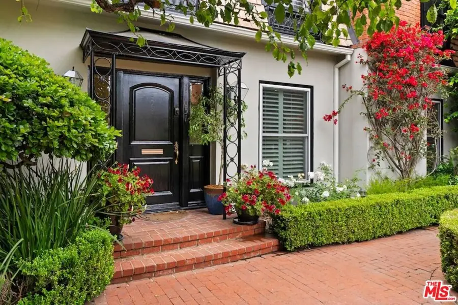 11051 Strathmore Drive #1, Los Angeles, CA 90024 - Image #2