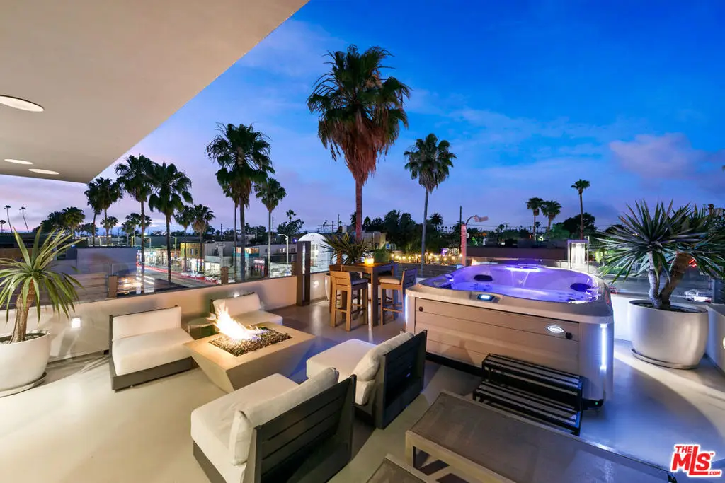1430 Abbot Kinney Boulevard, Venice, CA 90291 - #1