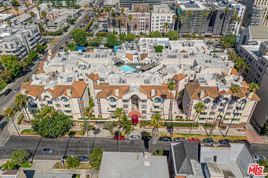 620 S Gramercy Place #415, Los Angeles, CA 90005 - Image #1