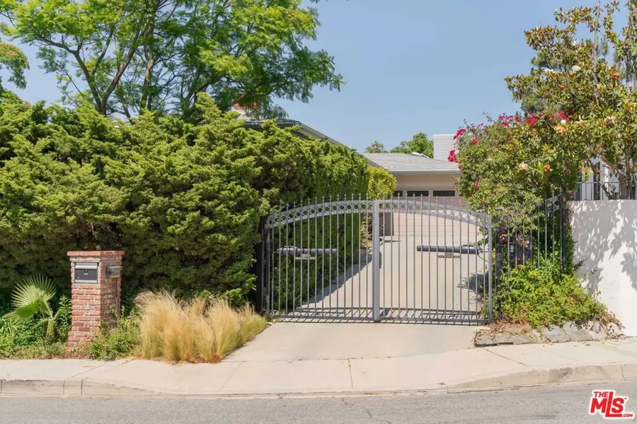 2660 Byron Place, Los Angeles, CA 90046 - Image #2