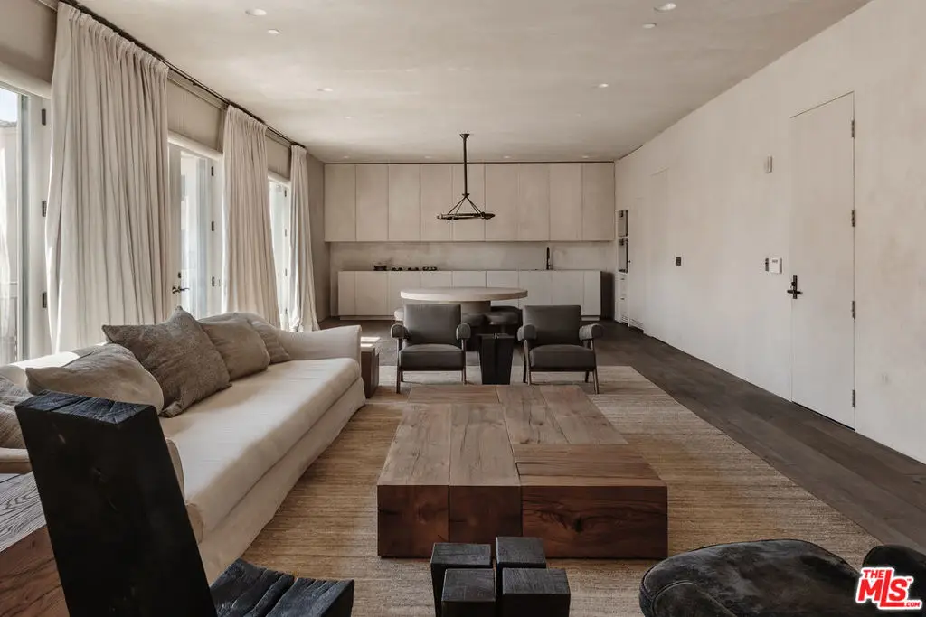 23500 Park Sorrento #C34, Calabasas, CA 91302 - Image #1