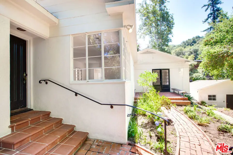 10321 Chrysanthemum Lane, Los Angeles, CA 90077 - Image #3