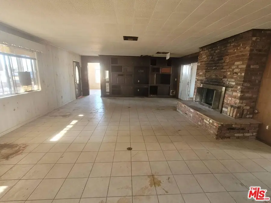 13420 Gilbert Street, Edwards, CA 93523 - Image #3