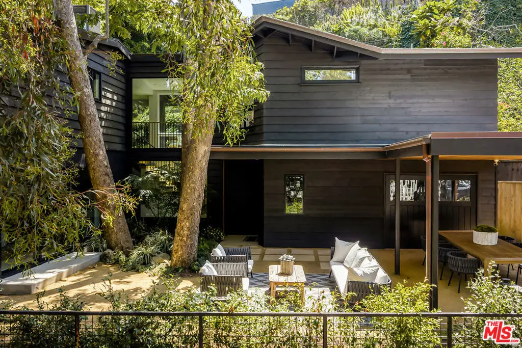 327 E Rustic Road, Santa Monica, CA 90402 - Image #1