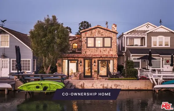 305 Grand Canal, Newport Beach, CA 92662