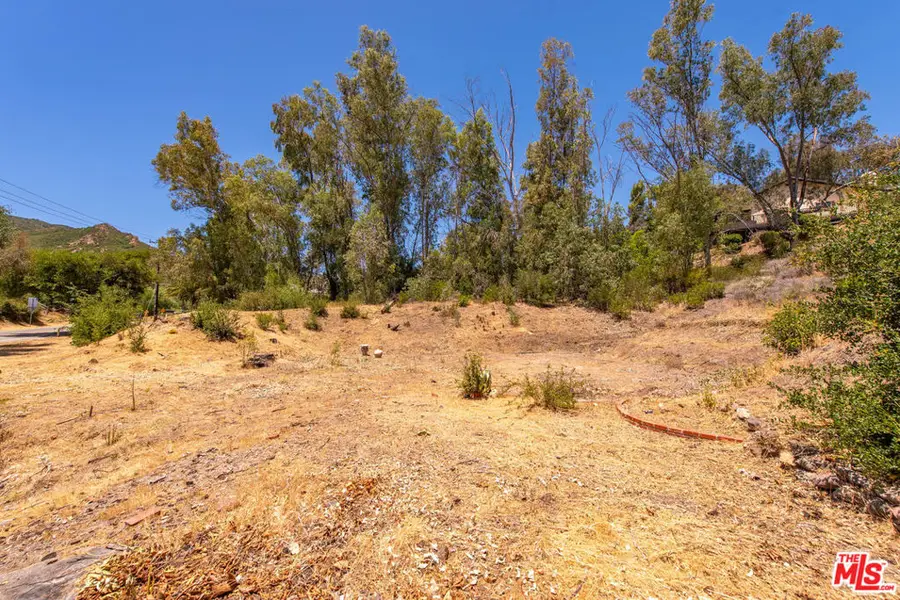 29371 Lake Vista Drive, Agoura Hills, CA 91301 - Image #2