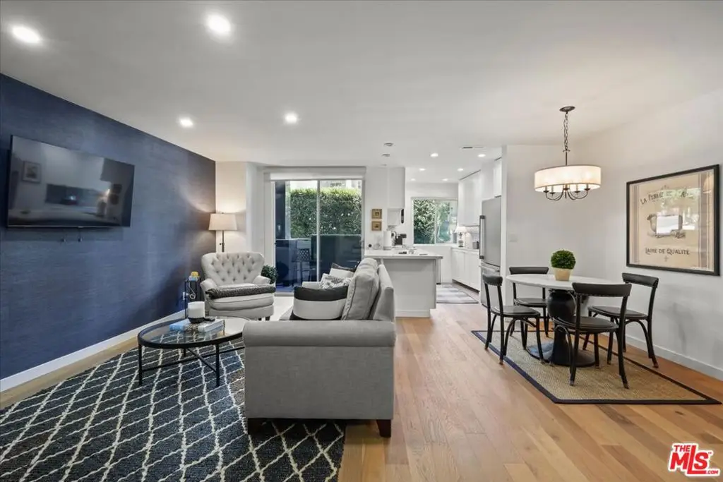 7250 Franklin Avenue #101, Los Angeles, CA 90046 - #1