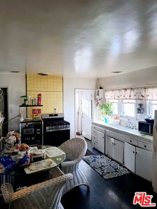 5131 Woodlawn Avenue, Los Angeles, CA 90011 - Image #3